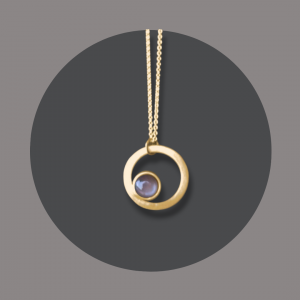 Anhänger  mit Kette in goldplattiertem Silber mit Mondstein